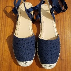 Crown & Ivy Espadrille Navy Size 7 NWOB